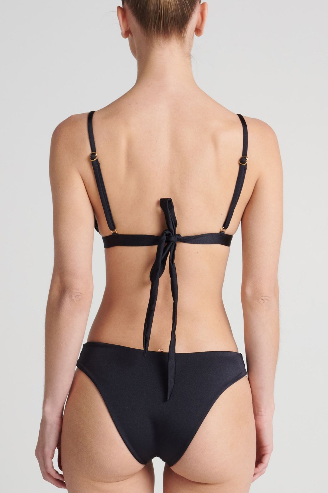 Top Triangle Glyphe Black