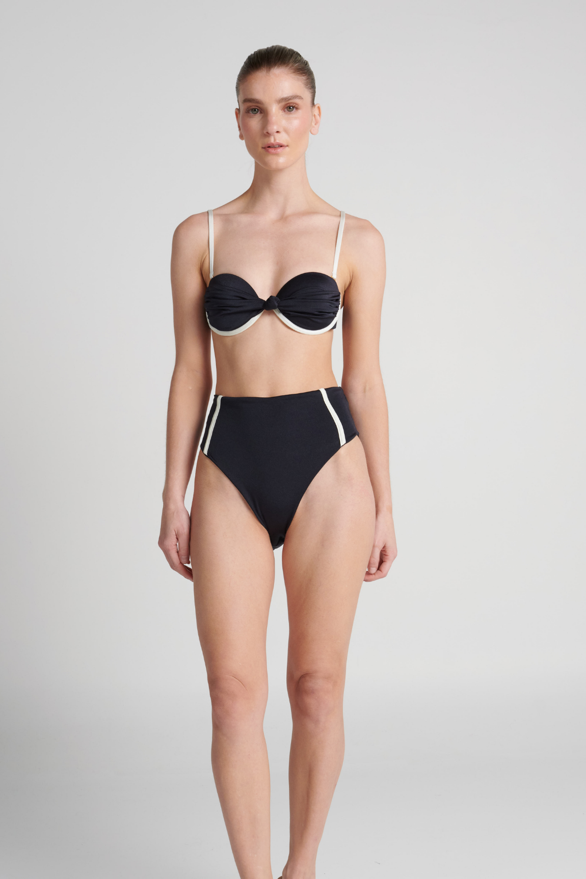 Bottom High Waist Chroma Black